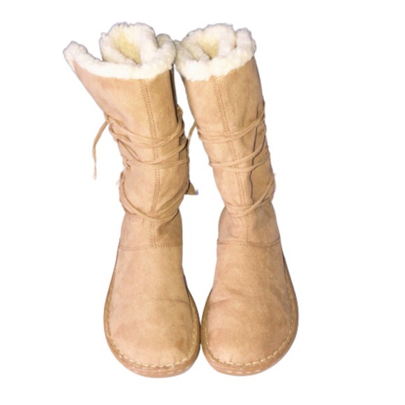 Airwalk Shoes - Airwalk Women’s Winter Tie Up Boots 7.5